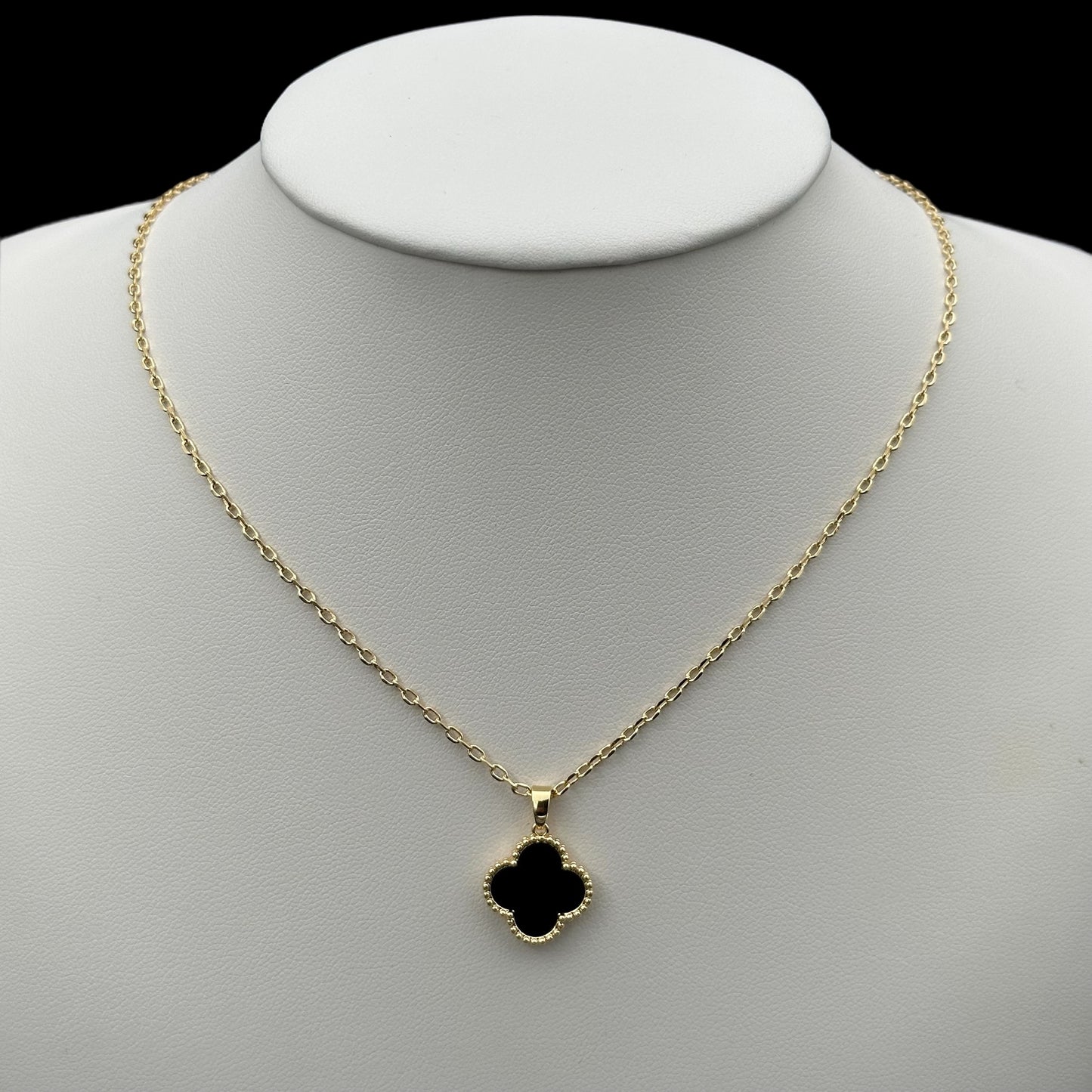 Lantisor Trifoi Auriu cu Negru Placat cu Aur 18K