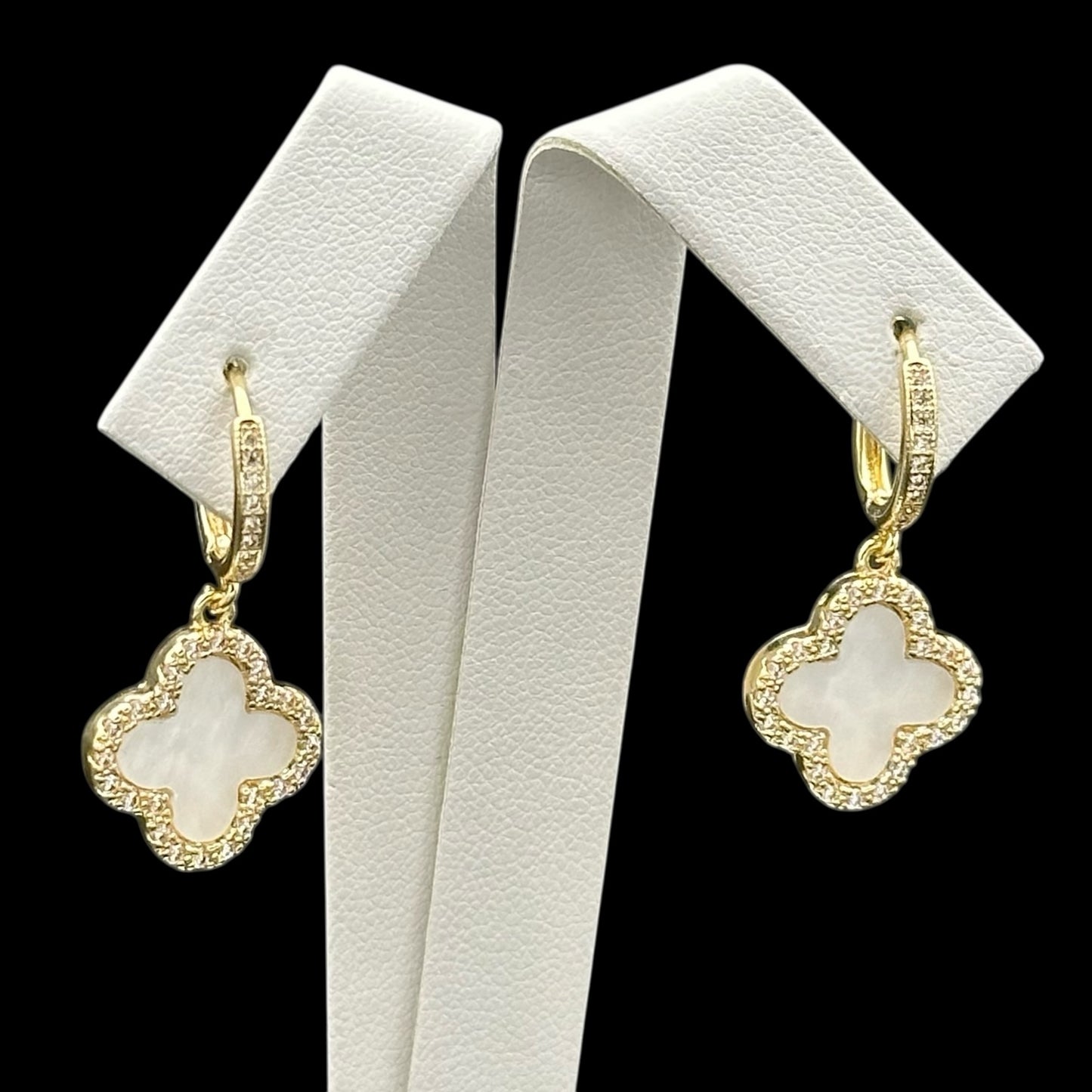 Cercei Trifoi Auriu cu Alb Placați cu Aur 18K