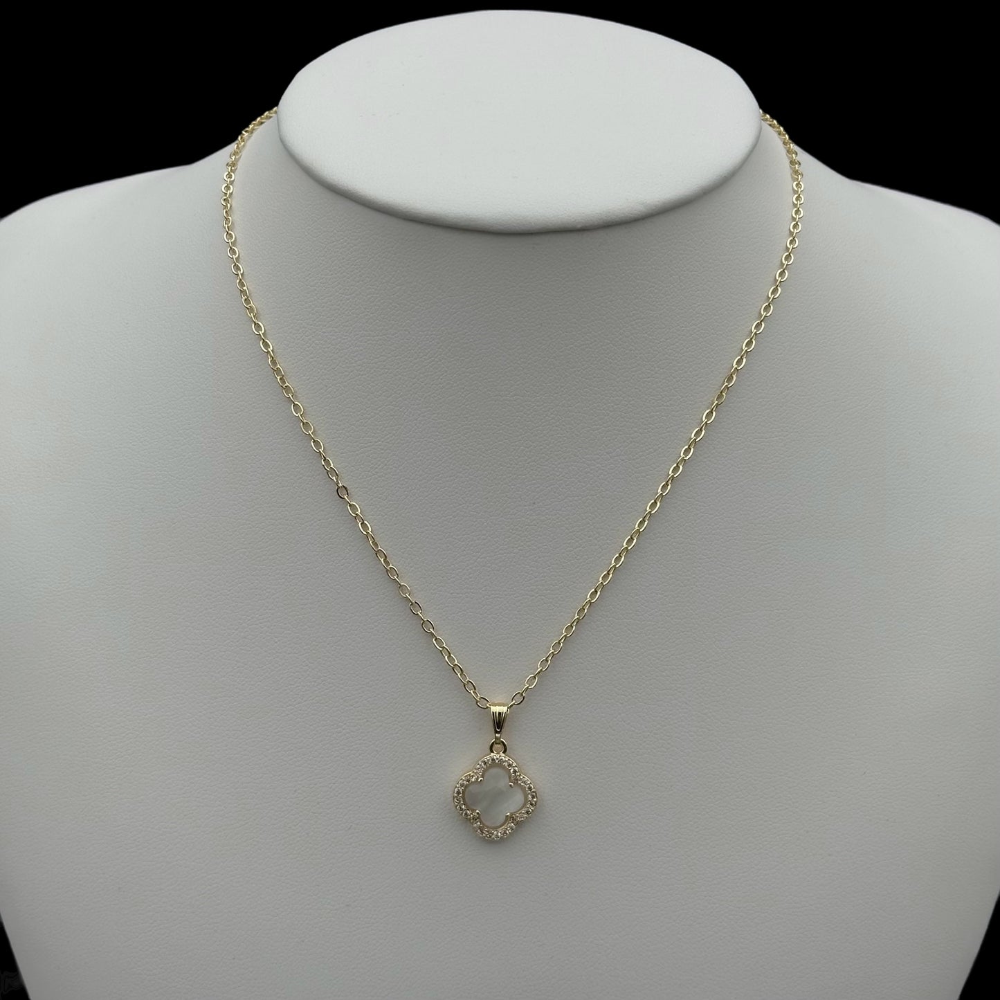 Lantisor Trifoi Auriu cu Alb Placat cu Aur 18K