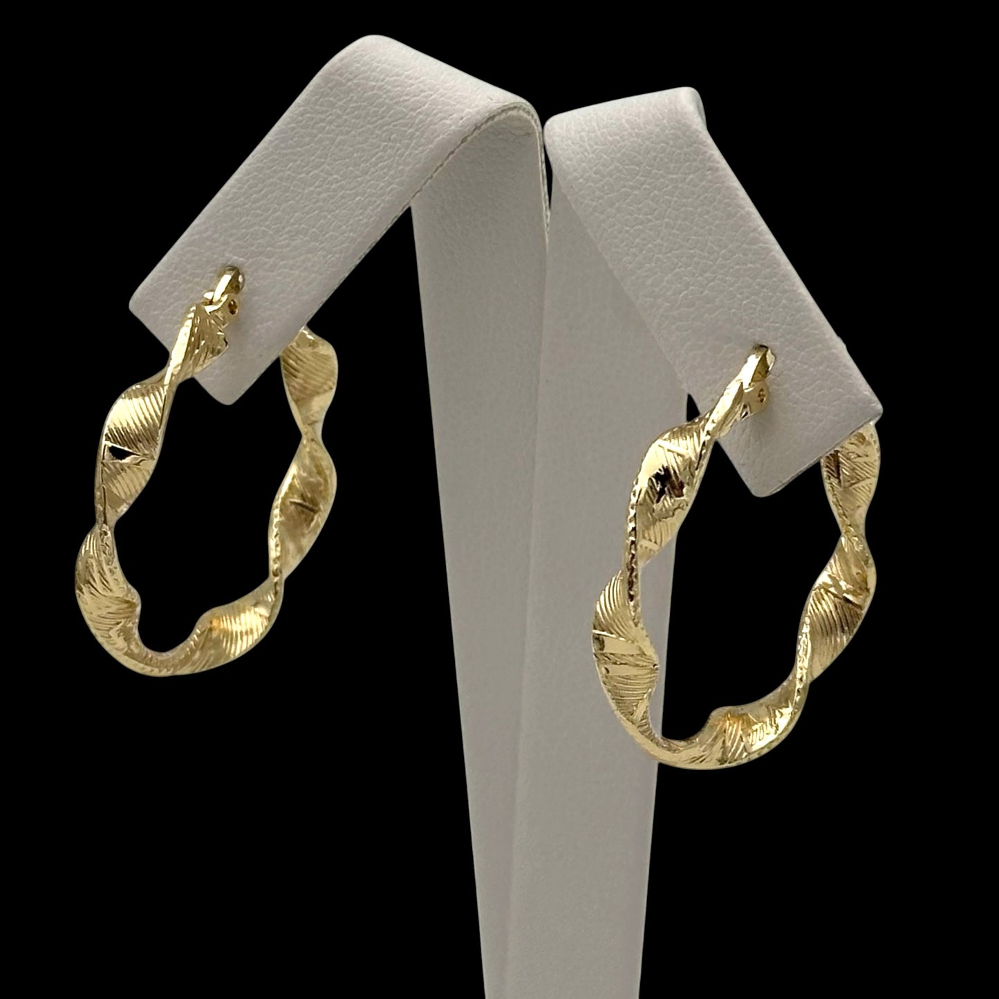 Cercei Circle Twisted S Placați cu Aur 18K