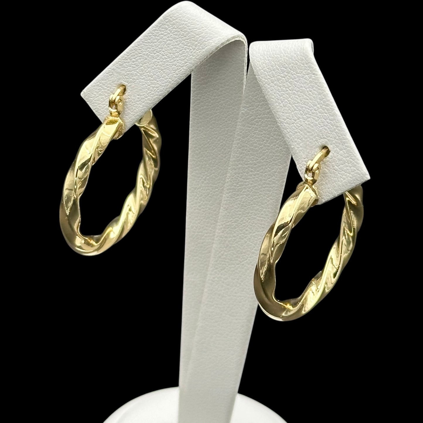 Cercei Circle Twisted S Placați cu Aur 18K