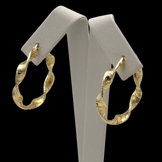 Cercei Circle Twisted S Placați cu Aur 18K