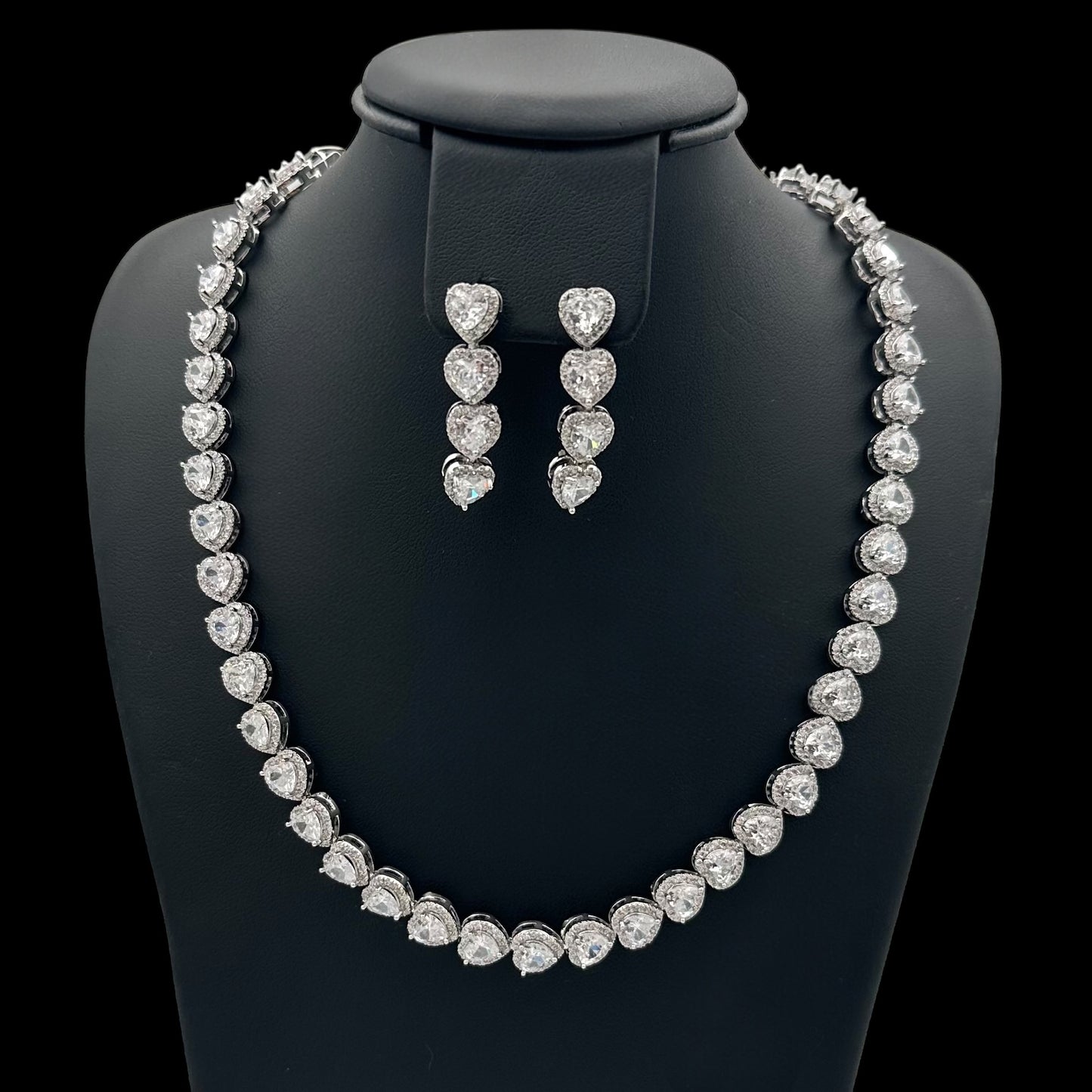 Colier Tennis Love's Embrace + Cercei Placați cu Aur Alb