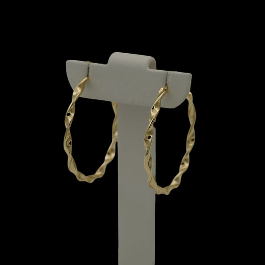 Cercei Circle Twisted L Placați cu Aur 18K