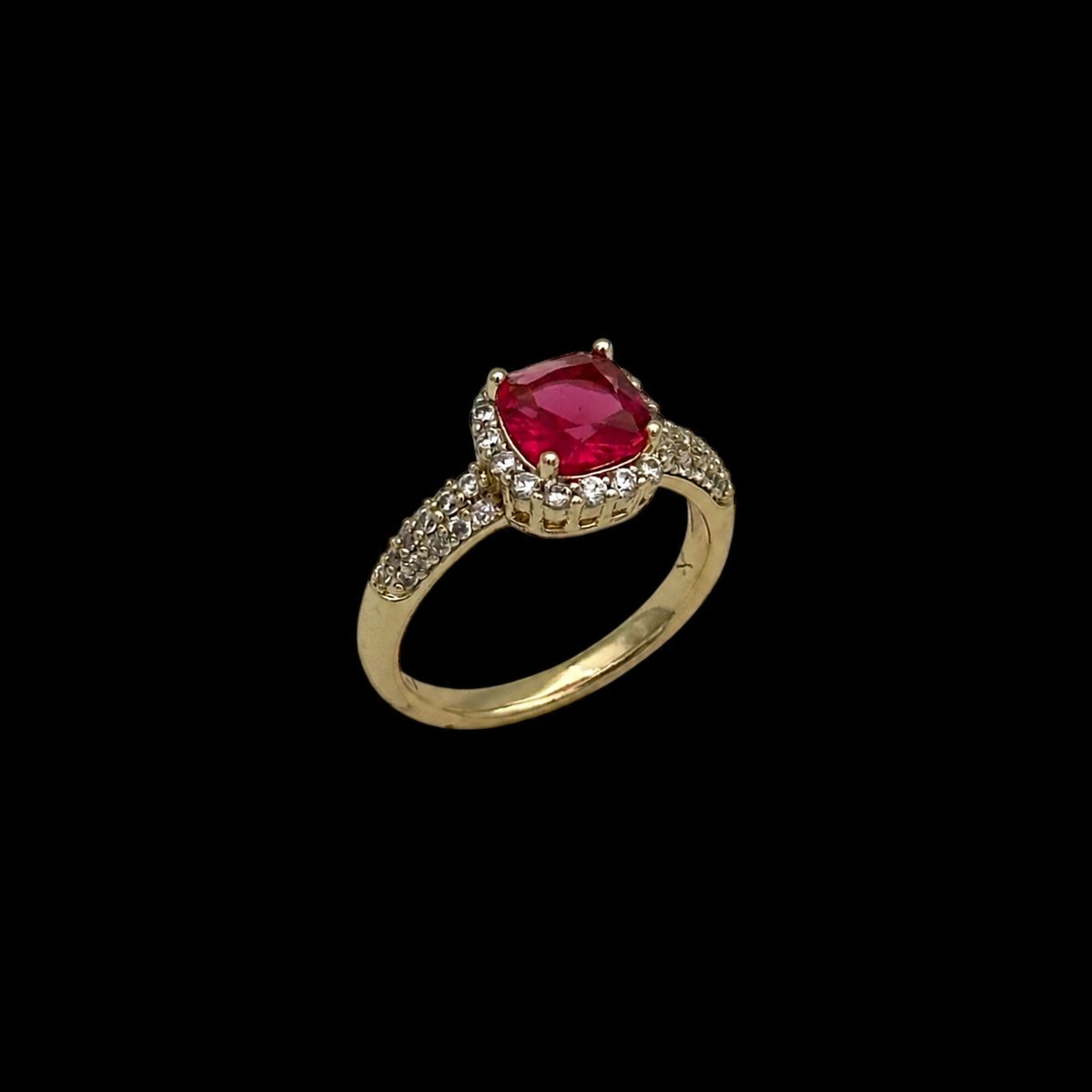 Inel Diamond Fuchsia Placat cu Aur 18K